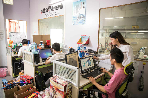 秋葵视频黄色网站设计师